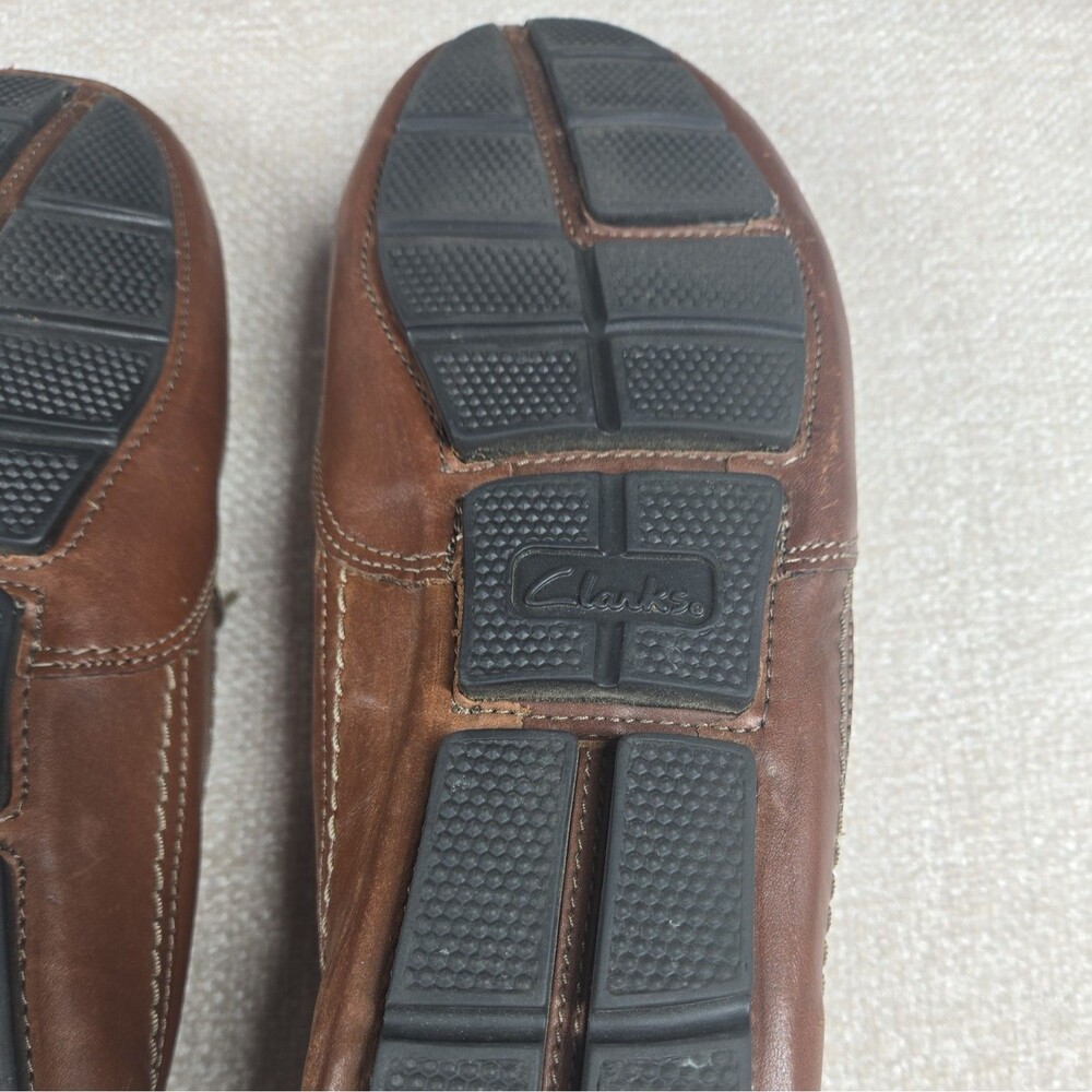 Clarks Men's Loafer 10.5 Brown Leather Driving Moccasins Horsebit Old Money Shoe - Picture 12 of 14